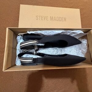 Steve Madden Black Slingback Pumps